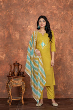 Ranili Roman Silk Kurti Set with Dupatta