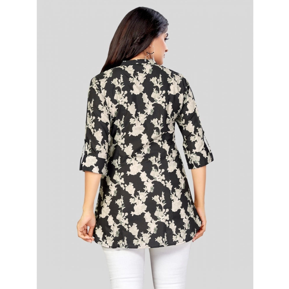 Ranili Poly Crepe Mandarin Collar 3/4 Sleeves Short Top