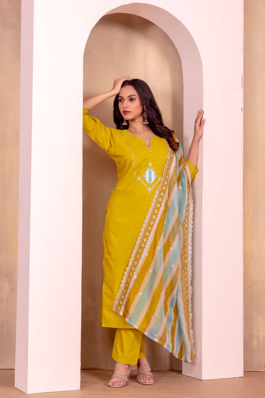 Ranili Roman Silk Kurti Set with Dupatta